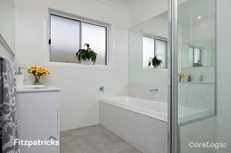 Property photo of 4 St Pauls Place Gobbagombalin NSW 2650