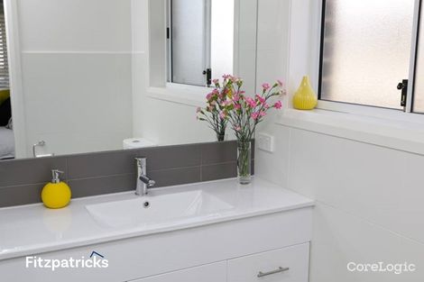Property photo of 4 St Pauls Place Gobbagombalin NSW 2650