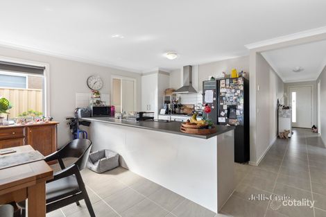 Property photo of 17 Whidburn Place Sebastopol VIC 3356