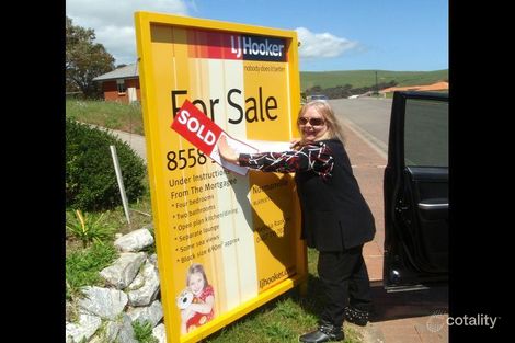 Property photo of 38 Seaview Avenue Wirrina Cove SA 5204