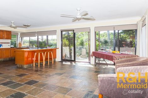 17 Hokitika St, Broadbeach Waters, QLD 4218