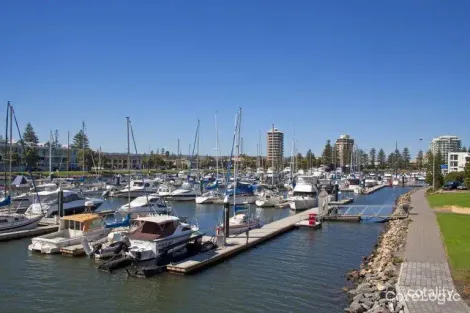 Property photo of 1/16 Patawalonga Frontage Glenelg North SA 5045