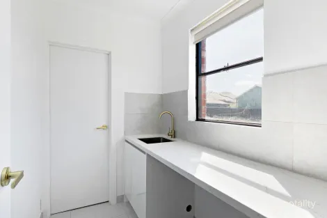 Property photo of 35 Rosedale Crescent Dallas VIC 3047