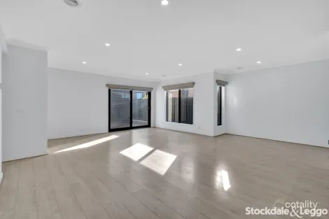 Property photo of 31 Geyser Street Craigieburn VIC 3064