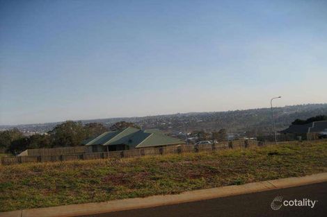 Property photo of 20 McShane Drive Mount Kynoch QLD 4350