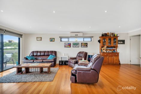 Property photo of 3 Barramundi Avenue Smiths Beach VIC 3922