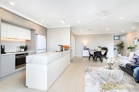 Property photo of 8/1 Citron Crescent Helensvale QLD 4212