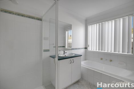 Property photo of 10 Grandview Close Drouin VIC 3818