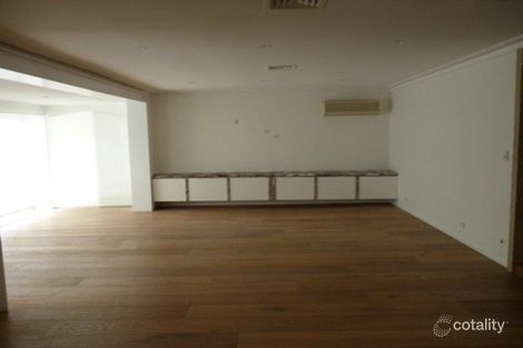 Property photo of 52 Amalfi Drive Surfers Paradise QLD 4217