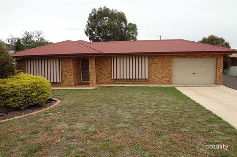 Property photo of 12 Bourke Drive Strathdale VIC 3550