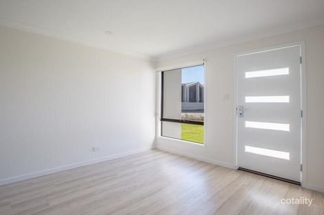 Property photo of 1 Summit Place Pimpama QLD 4209