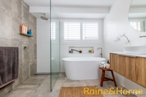 Property photo of 17 Cypress Point Drive Dubbo NSW 2830