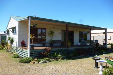 44 Beach Dr, Burrum Heads, QLD 4659