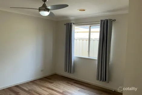 Property photo of 21 Windlass Avenue Mooroopna VIC 3629