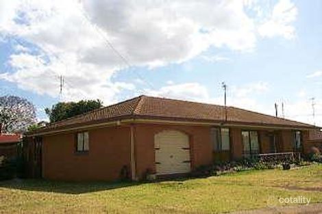 13 Bennett St, Wilsonton, QLD 4350