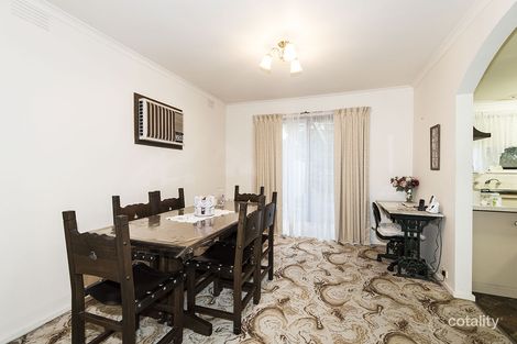 Property photo of 29 Madigan Crescent Mill Park VIC 3082