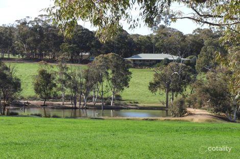 910 Berry Brow Rd, Woottating, WA 6562