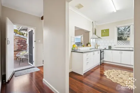 Property photo of 2A Laidlaw Street Hilton WA 6163