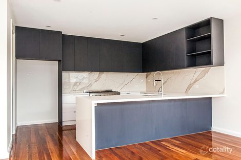 Property photo of 2/14 Adrienne Crescent Mount Waverley VIC 3149