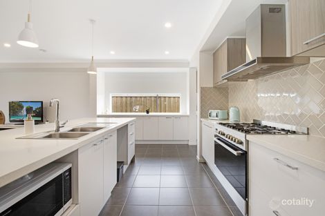 Property photo of 8 Chiton Way Point Lonsdale VIC 3225