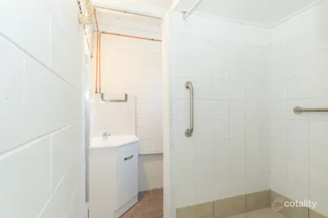 Property photo of 90 Oquinn Street Nudgee Beach QLD 4014