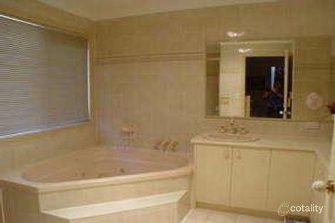 Property photo of 4 Coneyhurst Crescent Carindale QLD 4152