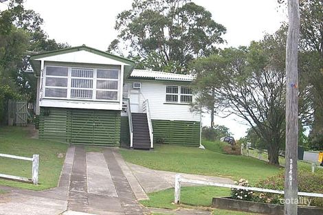 2 Chuter St, Stafford Heights, QLD 4053