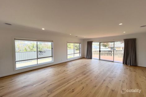 Property photo of 29 Buscombe Crescent Drouin VIC 3818