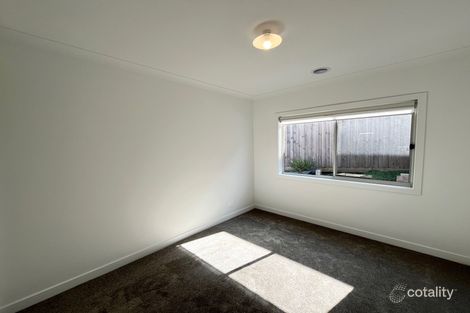 Property photo of 29 Buscombe Crescent Drouin VIC 3818