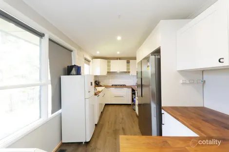 Property photo of 4 Green Street Boronia VIC 3155