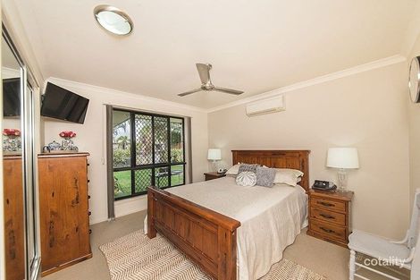 Property photo of 4 Oakland Norman Gardens QLD 4701