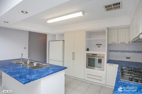 Property photo of 11 James Gilmour Way Darch WA 6065