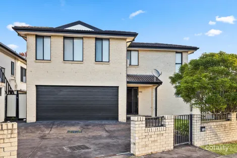 1/42 Farmborough Rd, Unanderra, NSW 2526
