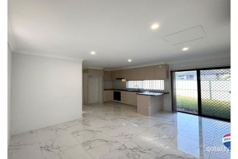 Property photo of 2 McMahon Close Penrith NSW 2750