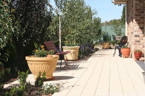 Property photo of 56 Day Circuit Bungendore NSW 2621