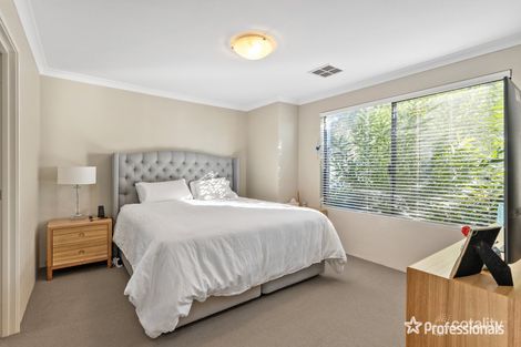 Property photo of 27 Carosa Road Tapping WA 6065