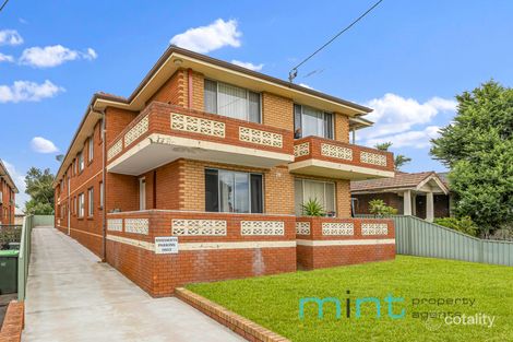 Property photo of 1/28 Yangoora Road Belmore NSW 2192