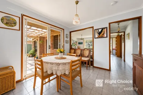 Property photo of 43 Brigadoon Circuit Oak Flats NSW 2529