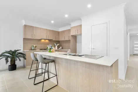 Property photo of 18 Selleck Drive Point Cook VIC 3030