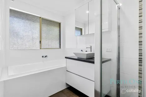 Property photo of 31 Minigwal Loop Waikiki WA 6169