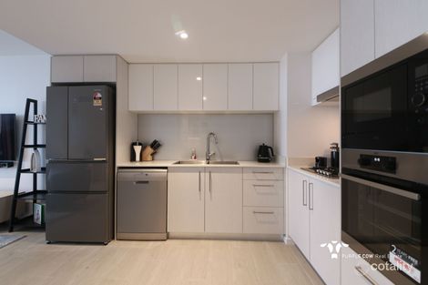 Property photo of 803/95 Linton Street Kangaroo Point QLD 4169