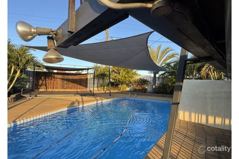 9 Deighton St, Mornington, QLD 4825