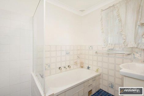 Property photo of 6 Willett Place Ambarvale NSW 2560