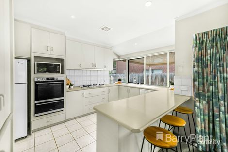 Property photo of 52 Mendora Crescent Wantirna South VIC 3152