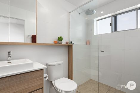Property photo of 305/13-15 Rawlinson Street Murarrie QLD 4172