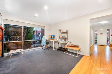 Property photo of 27 Gillian Place Pakenham VIC 3810