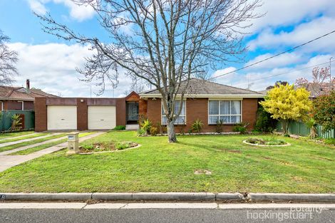 Property photo of 28 Marie Crescent Wendouree VIC 3355