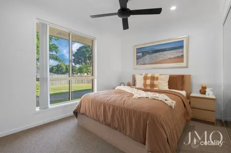 Property photo of 3 Merlin Place Ormeau QLD 4208