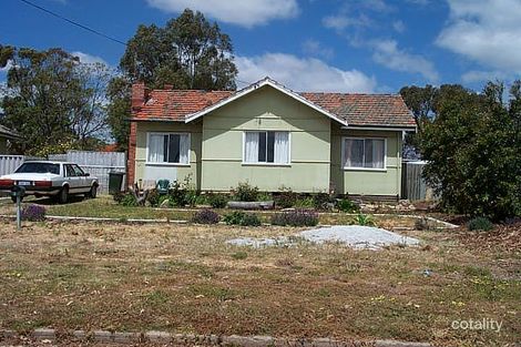 20 Yalbaroo Rd, Northam, WA 6401