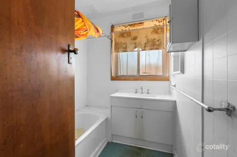 Property photo of 64 Kenna Avenue Hamilton VIC 3300